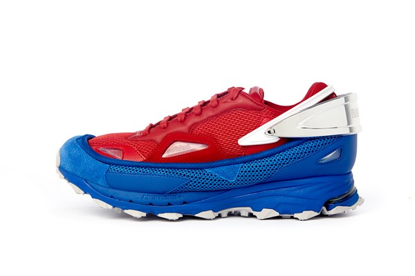 http://viacomit.net/wp-content/uploads/2015/07/adidas-by-raf-simons-springsummer-2016-collection-14.jpg
