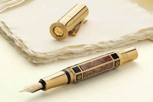 pen-of-the-year-2014-by-graf-von-faber-castell-01