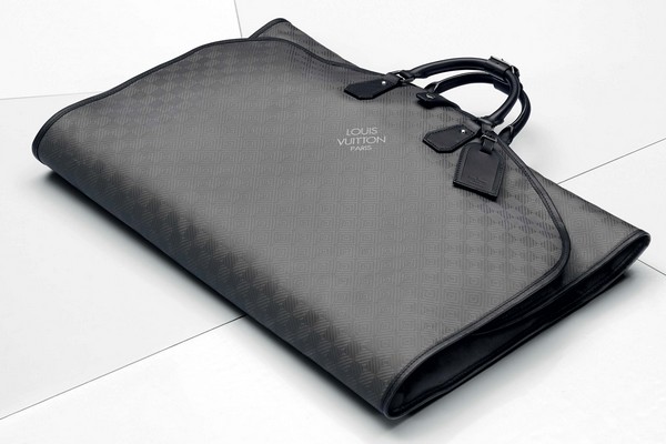 For a few thousand dollars, you can have this Louis Vuitton BMW i8 Luggage  Set