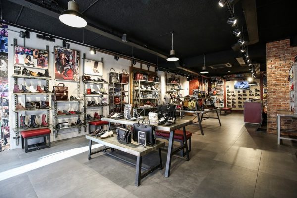 Dr. Martens a Ouvert sa Deuxième Boutique Parisienne