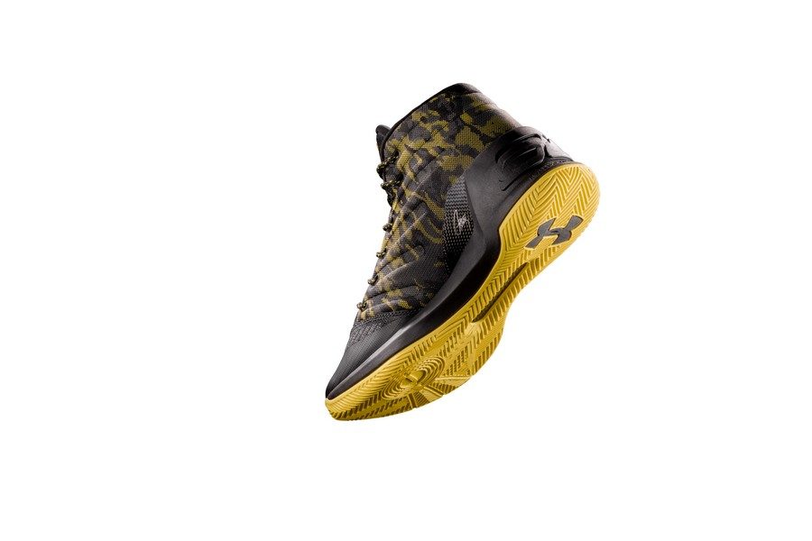under-armor-curry-3-sneaker-08