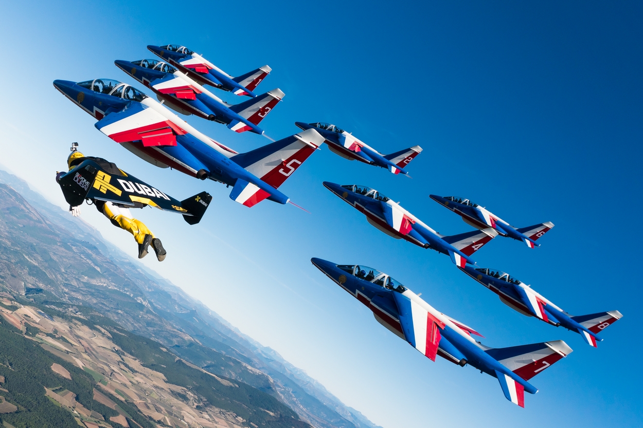 [Vidéo] 1ère Mondiale, La Patrouille de France en vol avec Jetman
