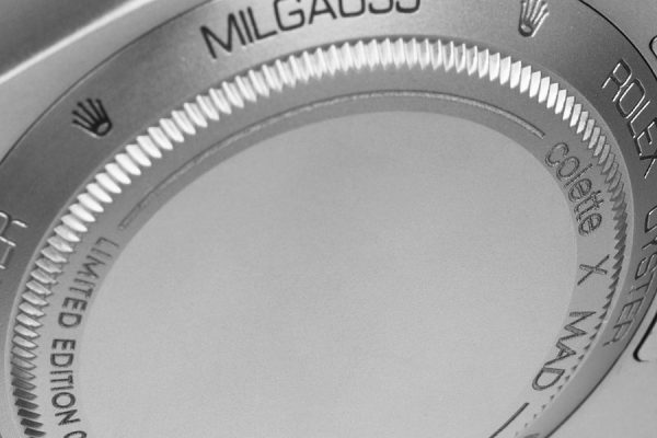 Montre "Edition Who Cares" MAD Paris X colette