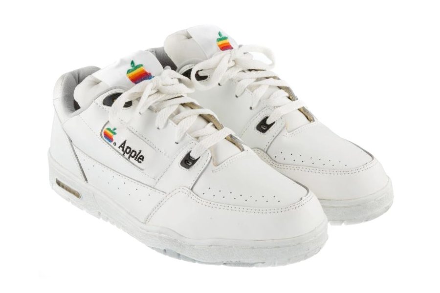 apple-computeur-sneakers-01