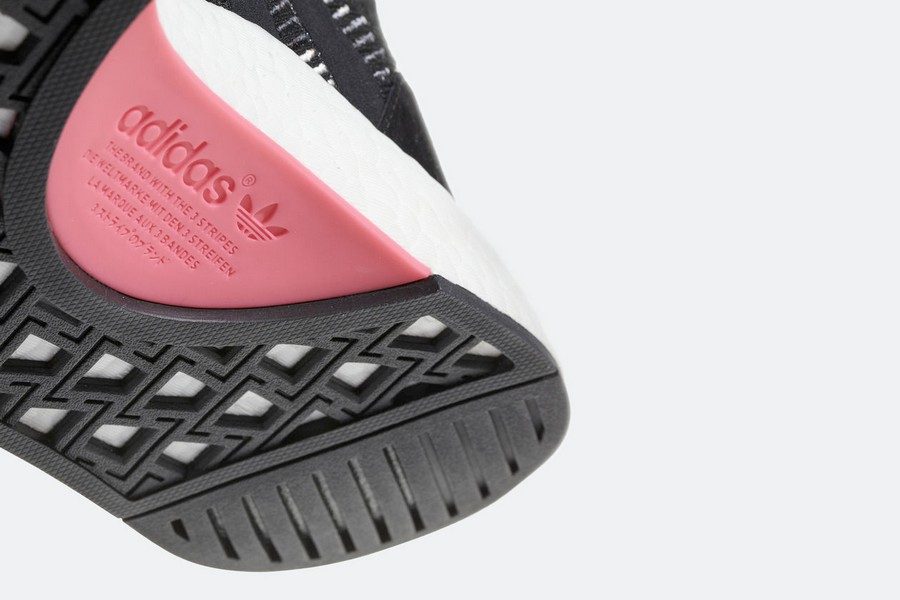 adidas-originals-nmd_racer-pk-core-black-solar-pink-08