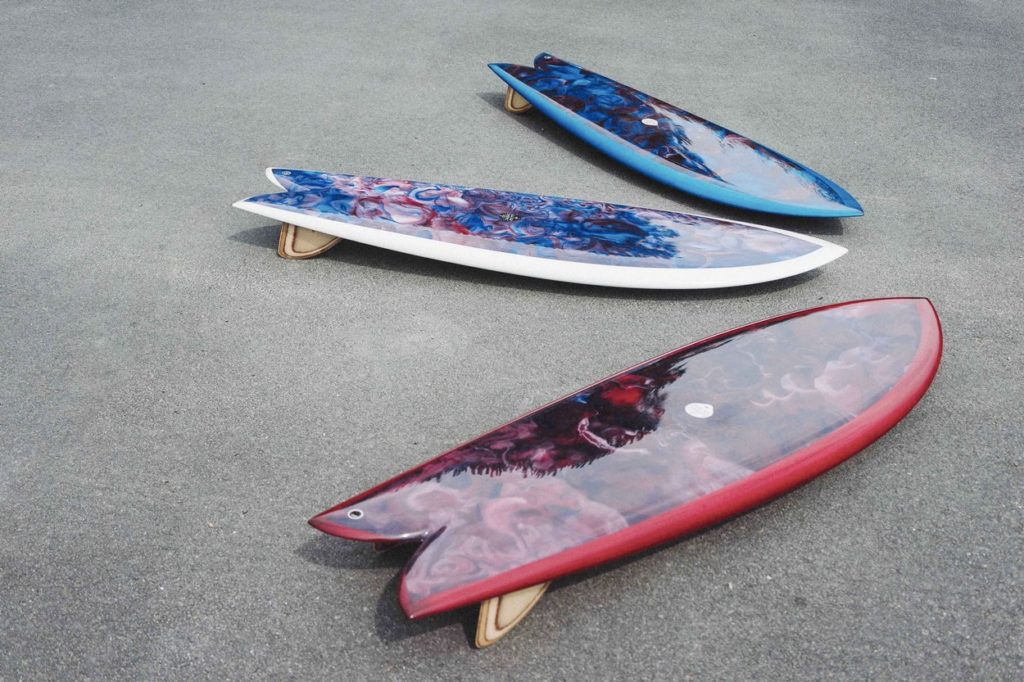 Concours : 3 planches de surf uniques à gagner via une chasse au trésor Oxbow