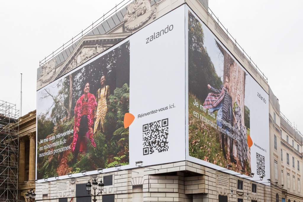 Campagne Zalando Automne/Hiver 2020 en AR place de la Concorde, à Paris