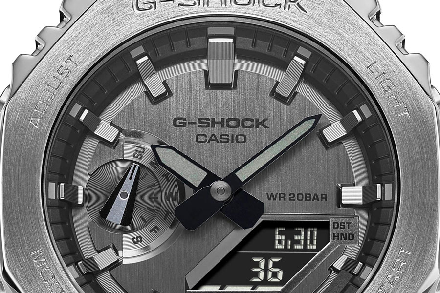 Montre G-SHOCK GA-2100 en métal
