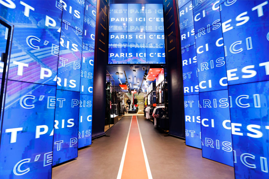 Le Paris Saint-Germain ouvre une nouvelle boutique flagship sur les Champs Élysées